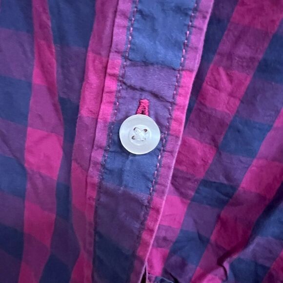 American Eagle purple and navy button down shirt - Picture 3 of 6